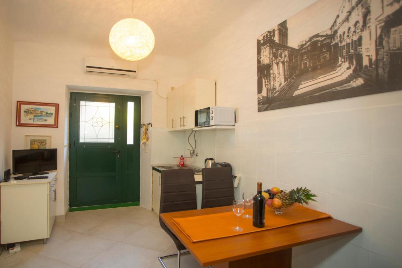 Apartment Silvana Σπλιτ Εξωτερικό φωτογραφία